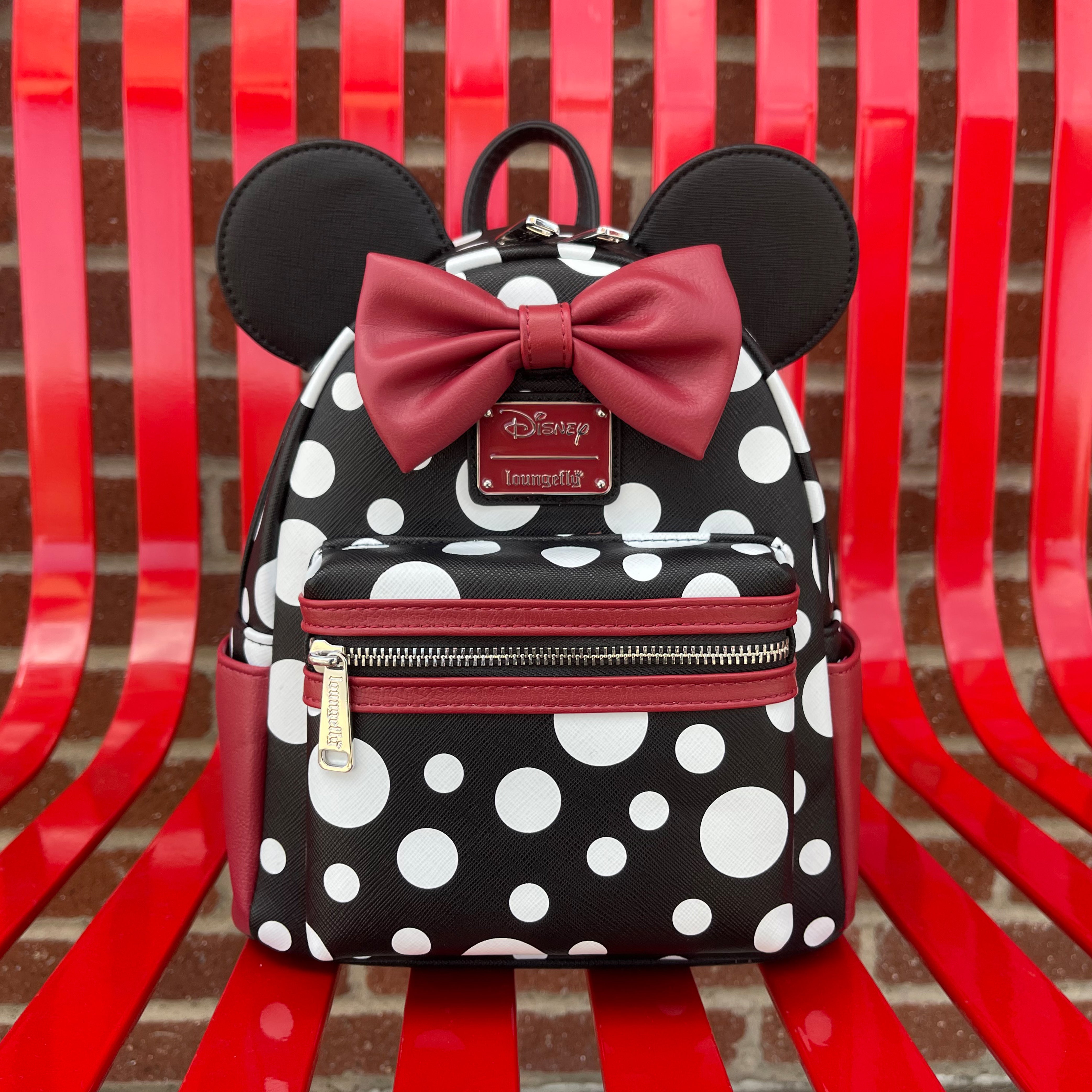 LOUNGEFLY X COLLECTORS OUTLET EXCLUSIVE DISNEY PEARL MINNIE MOUSE